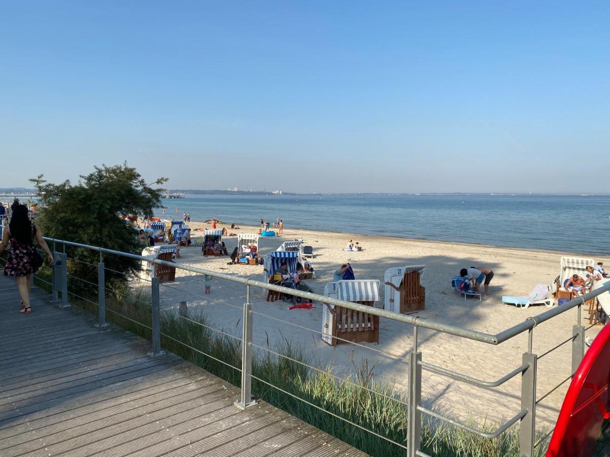 Moderne 3-Zi-Wohnung Mit Meerblick Direkt Am Strand Шарбойтц Екстериор снимка